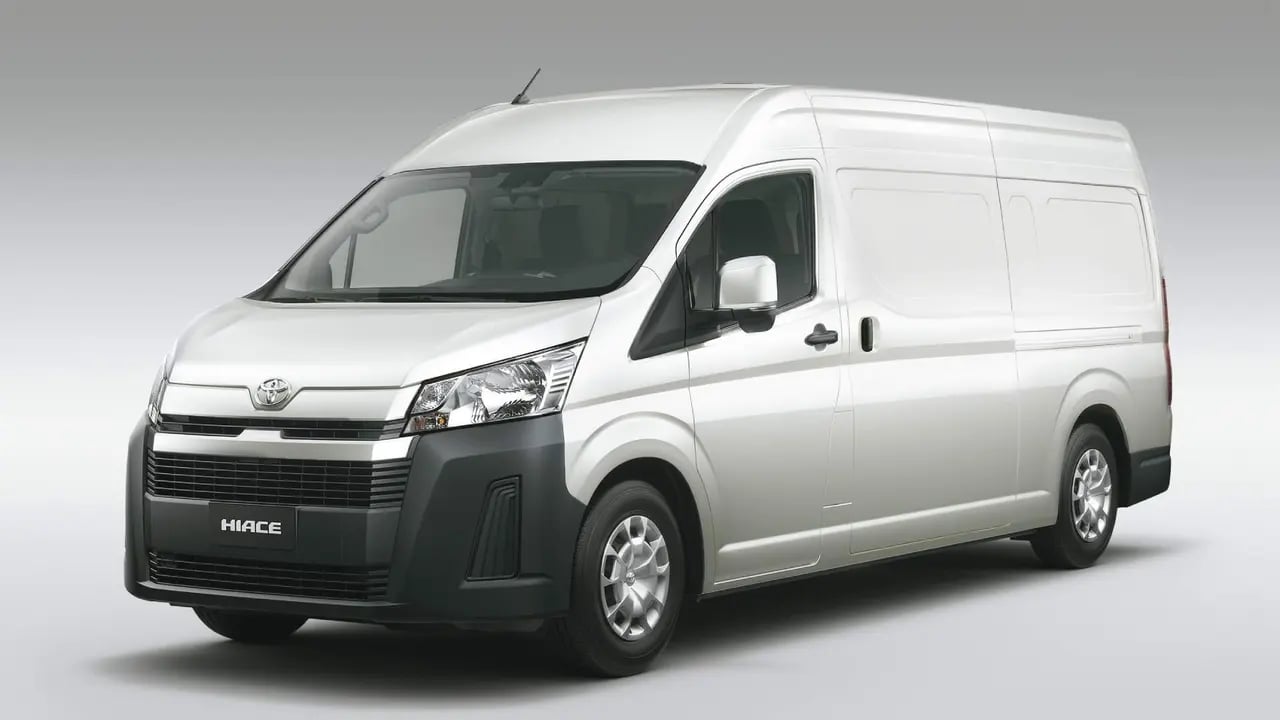 Toyota Hiace Furgón L2H2 0km — imagen 1 de 3